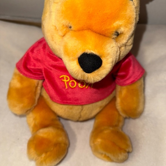 Disney Winnie The Pooh Plush authentic Disney store, 15 inch plush - Picture 3 of 4